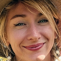 Adorable Alice Alaston