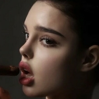 Aly.revolver Alaston