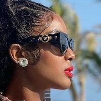 Amara La Negra Alaston
