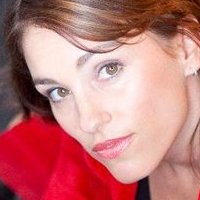 Amy Jo Johnson Alaston