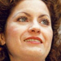 Andréa Ferréol Alaston