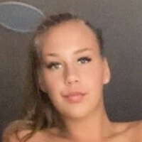 ava.busty Alaston