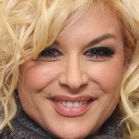 Bobbie Brown Alaston