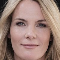 Chrissy Schulz Alaston
