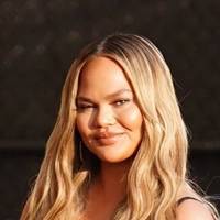 Chrissy Teigen Alaston