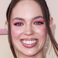 Claudia Sulewski Alaston