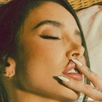 Daniela Cardenas R Alaston