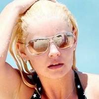 Elisha Cuthbert Alaston