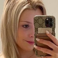 Feliz Nicole Alaston