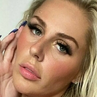 Hotwifey Alaston