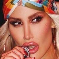 İrem Derici Alaston
