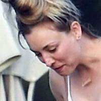 Kaley Cuoco Alaston