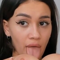 karollovea Alaston