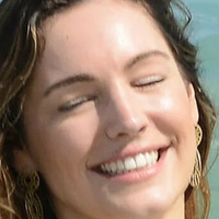 Kelly Brook Bikini Alaston