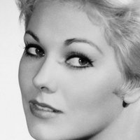 Kim Novak Alaston