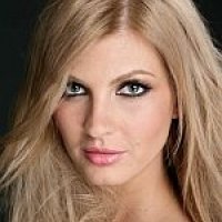 Laura Karnyaczki Alaston
