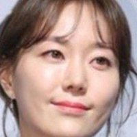 Lee Yoo-Young Alaston