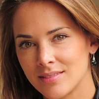 Melissa Theuriau Alaston