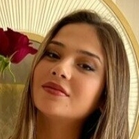 Merve Taskiin Alaston
