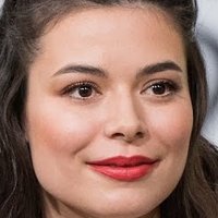 Miranda Cosgrove Alaston