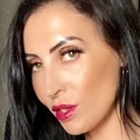 Mistress Dee Alaston