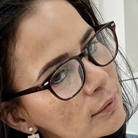 Nanda Alaston