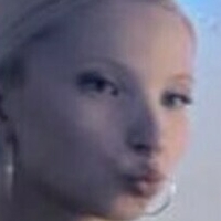 pikkukiiaaa Alaston