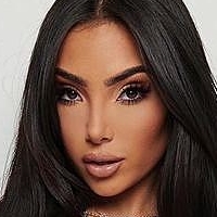 Raquel Symons Alaston