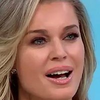 Rebecca Romijn Alaston