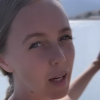 Sexy Julia Alaston