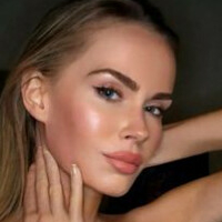 Veronika Andrisova Alaston