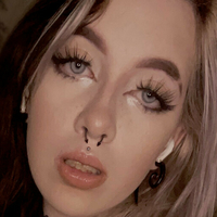 xx.kay Alaston