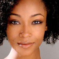 Yaya DaCosta Alaston